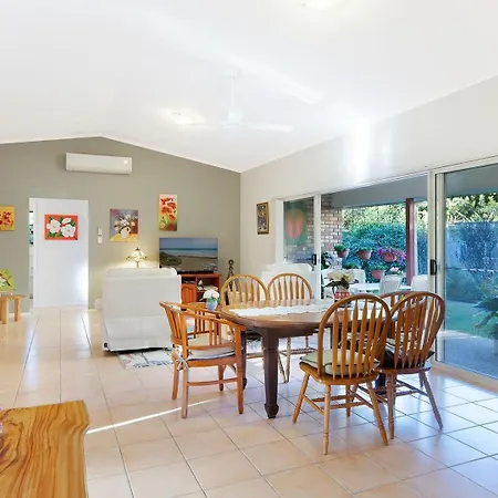 14 Guest S 4 Bedrooms 9