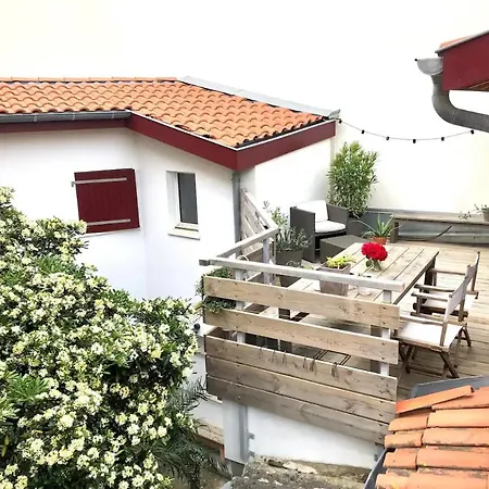 14 Guest S 4 Bedrooms 9 *